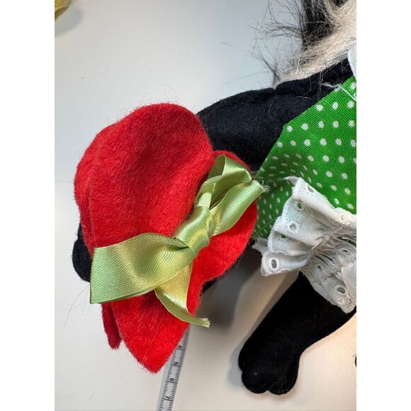 ANNALEE Spring Tall Skunk - Picture 5 of 5